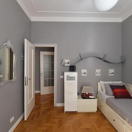 Apartament Lara *