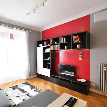 Lara Apartment *